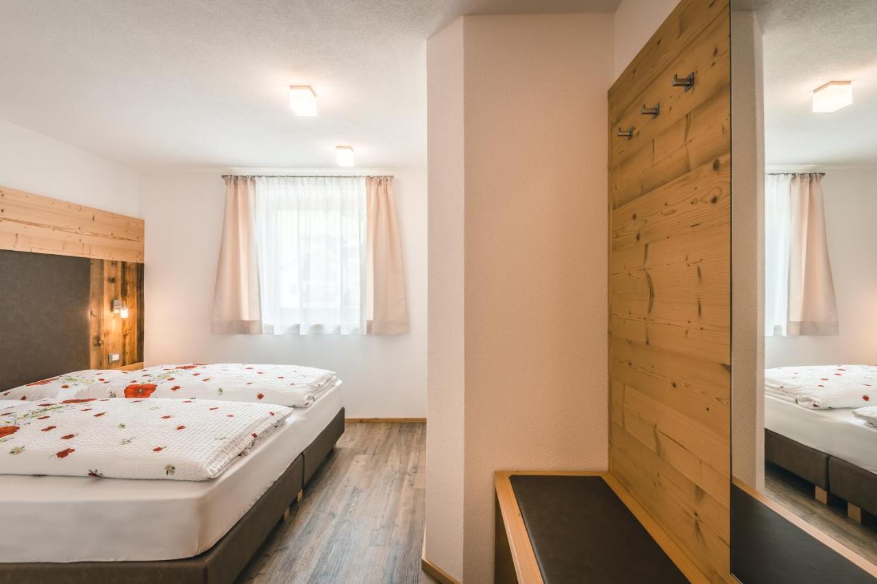 Chalet La Flueta Margherita لا فالي المظهر الخارجي الصورة